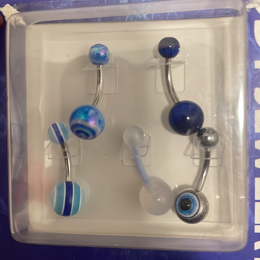 Belly button rings - Picture 3 of 3
